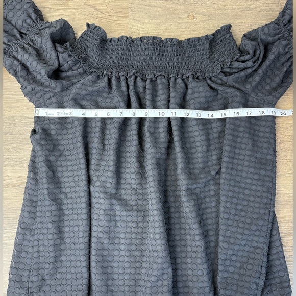 Cece Women’s Black Off the Shoulder Ruffle Blouse with Puff Sleeves, size M - Picture 7 of 11